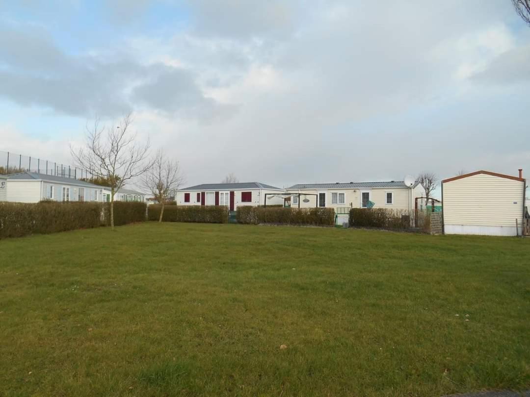 Luxe Vakantiechalet Met Omheinde Tuin Bredene 6Pers エクステリア 写真